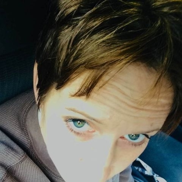 Meet your Posher, Sue - Picture 1 of 1